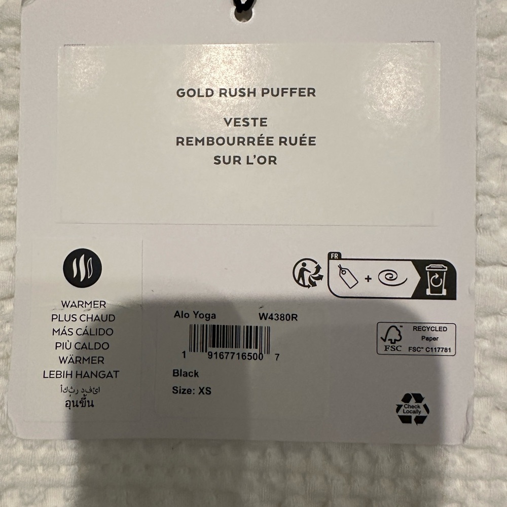 Alo Gold Rush Puffer in Black XS - Picture 9 of 9